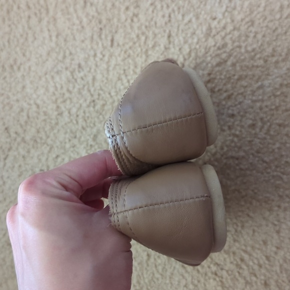Capezio Tan Jazz Booties Size 7M - Picture 3 of 8